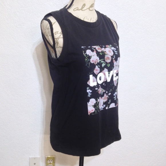 Rebecca Minkoff Love & Roses Sleeveless Graphic-T - Picture 8 of 10